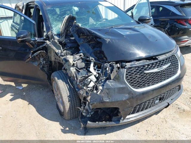 2025 CHRYSLER PACIFICA SELECT 17