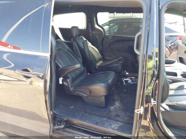 2025 CHRYSLER PACIFICA SELECT 8