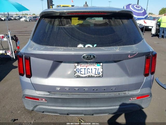 2021 KIA SORENTO LX 17