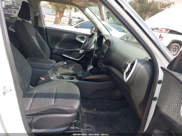 2022 KIA SOUL LX 5