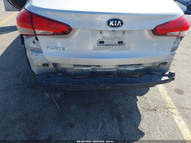2018 KIA FORTE LX 6