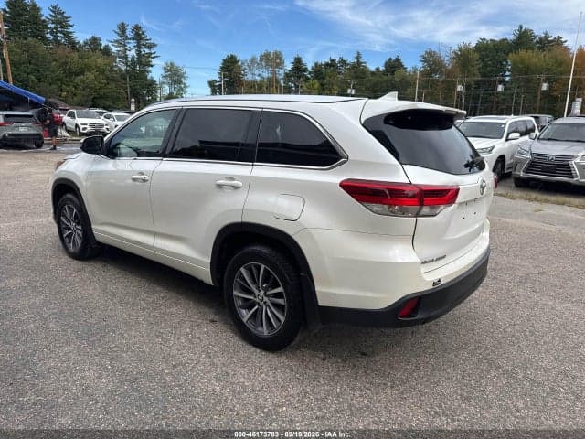2017 TOYOTA HIGHLANDER XLE 3