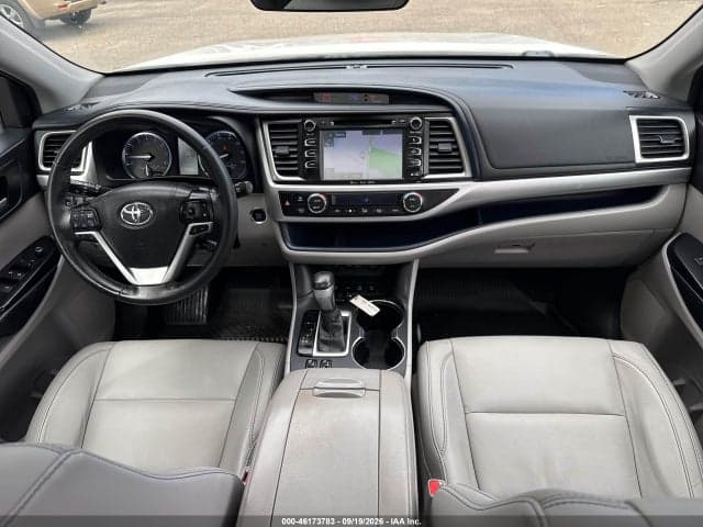 2017 TOYOTA HIGHLANDER XLE 6