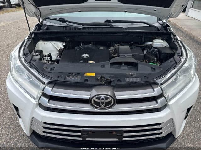 2017 TOYOTA HIGHLANDER XLE 10