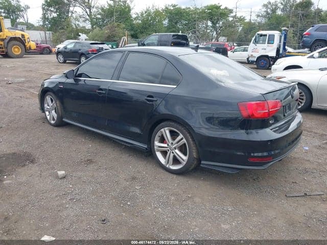 2017 VOLKSWAGEN JETTA GLI 3