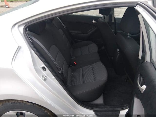 2017 KIA FORTE LX 8