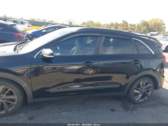 2017 KIA NIRO EX 14
