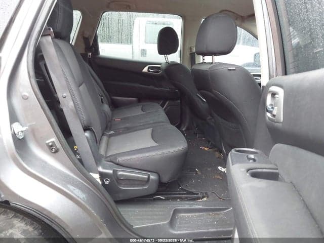 2017 NISSAN PATHFINDER S 8