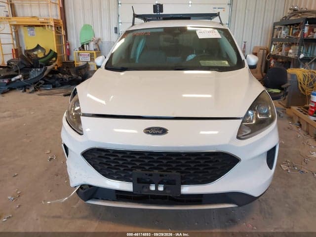 2021 FORD ESCAPE SE 12
