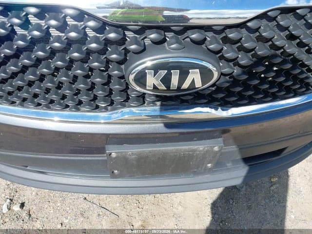 2017 KIA SORENTO 2.4L LX 6