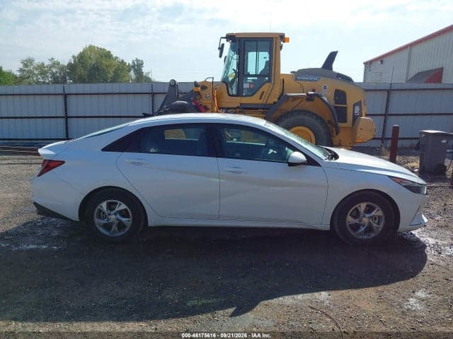 2021 HYUNDAI ELANTRA SE 16