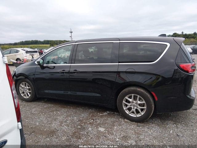 2025 CHRYSLER PACIFICA SELECT 14