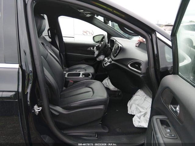 2025 CHRYSLER PACIFICA SELECT 5
