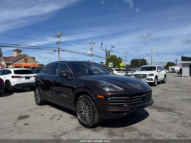 2021 PORSCHE CAYENNE 1