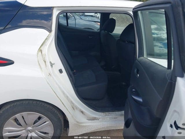 2019 NISSAN LEAF S 8
