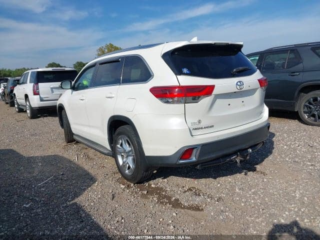 2018 TOYOTA HIGHLANDER LIMITED 3