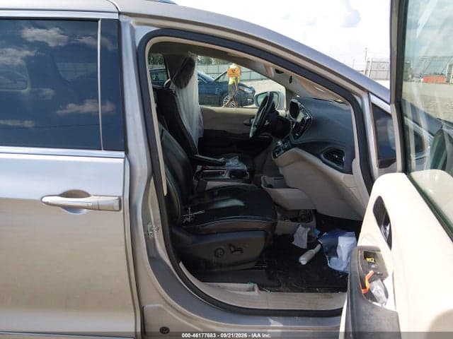 2018 CHRYSLER PACIFICA LIMITED 5