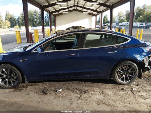 2018 TESLA MODEL 3 LONG RANGE/PERFORMANCE 13