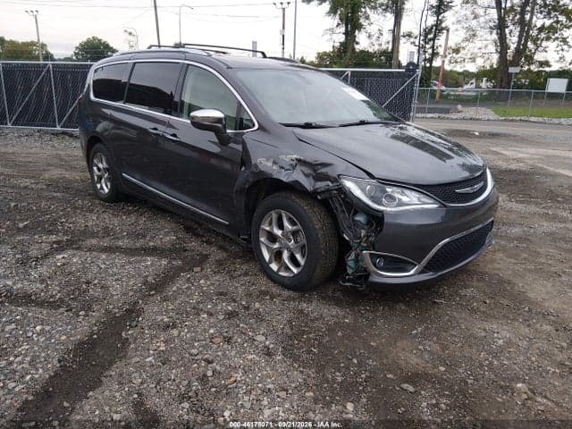 2018 CHRYSLER PACIFICA LIMITED 1