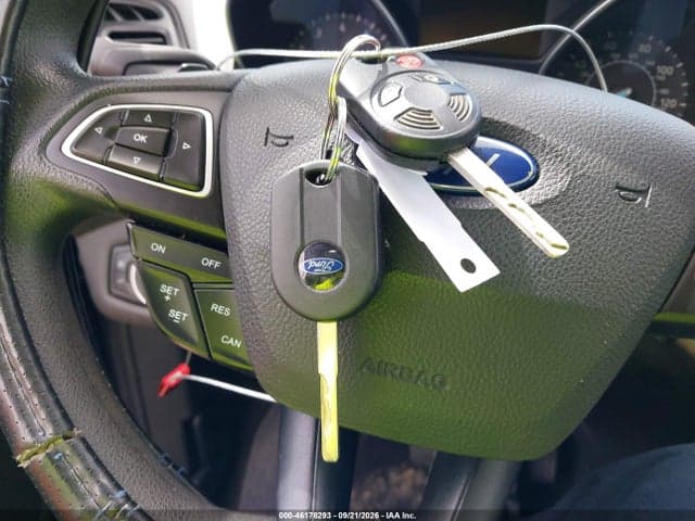 2017 FORD ESCAPE SE 11