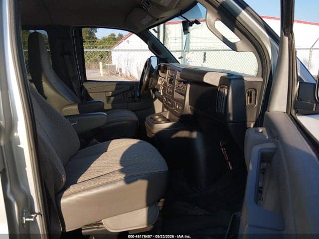 2017 CHEVROLET EXPRESS 3500 LT 5
