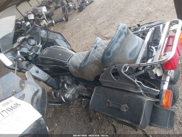 1982 HONDA GL1100 13