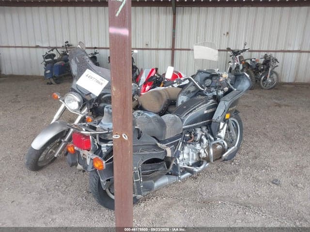 1982 HONDA GL1100 4