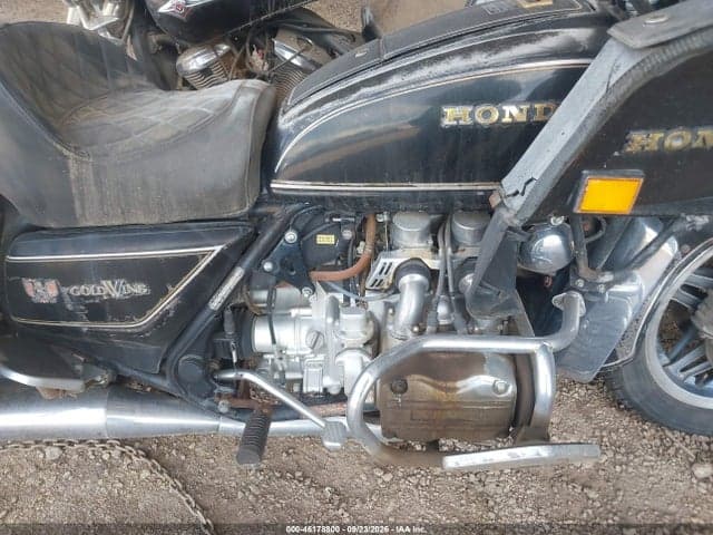 1982 HONDA GL1100 8