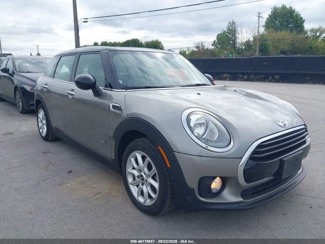 2017 MINI CLUBMAN COOPER