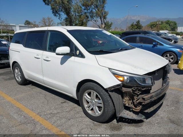 2017 KIA SEDONA LX 1