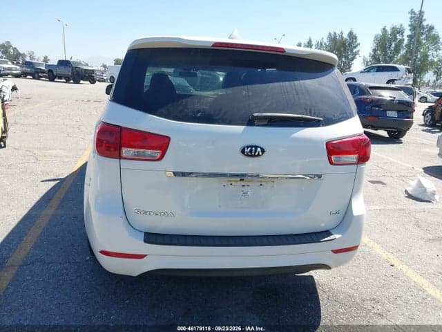 2017 KIA SEDONA LX 17