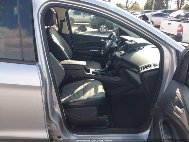 2017 FORD ESCAPE SE 5