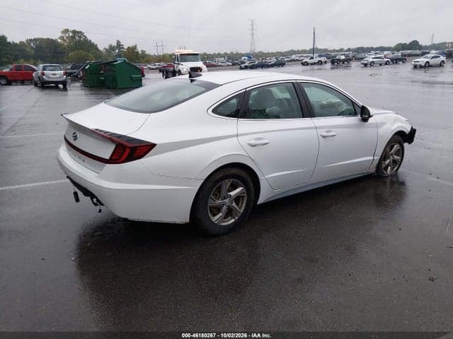 2020 HYUNDAI SONATA SE 4