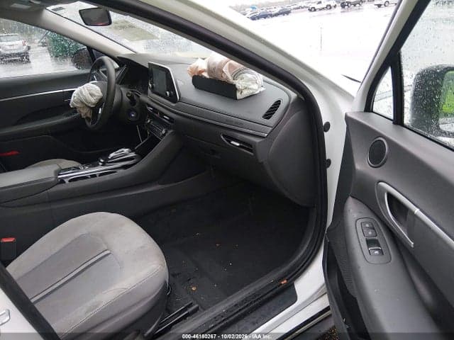 2020 HYUNDAI SONATA SE 5