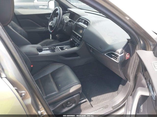 2018 JAGUAR F-PACE 25T PRESTIGE 5