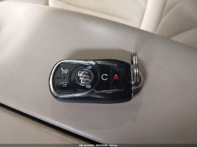 2017 BUICK ENVISION ESSENCE 11