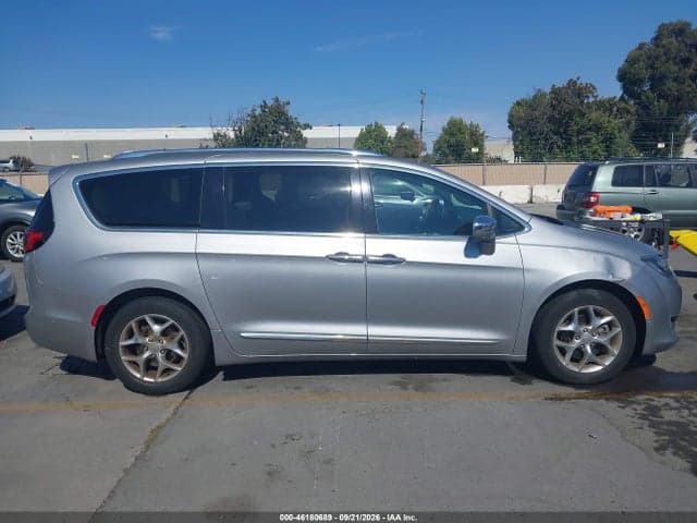 2017 CHRYSLER PACIFICA LIMITED 13