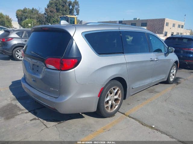 2017 CHRYSLER PACIFICA LIMITED 6