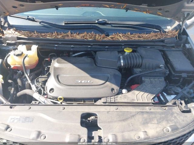 2017 CHRYSLER PACIFICA LIMITED 10