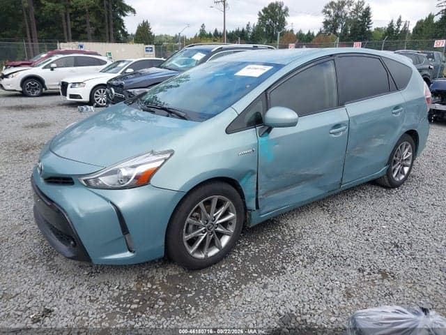 2017 TOYOTA PRIUS V FIVE 2