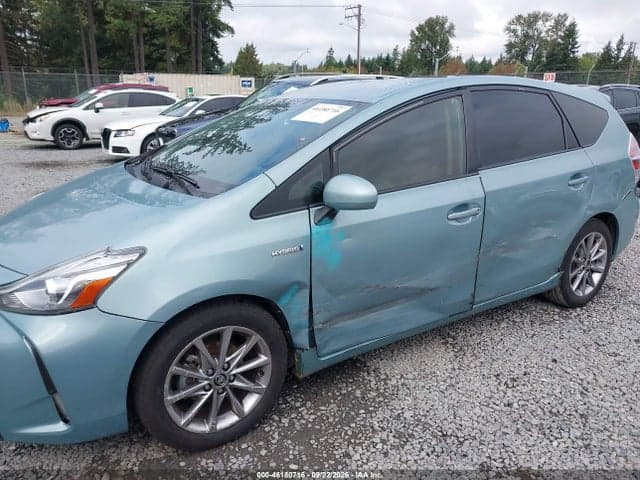 2017 TOYOTA PRIUS V FIVE 6