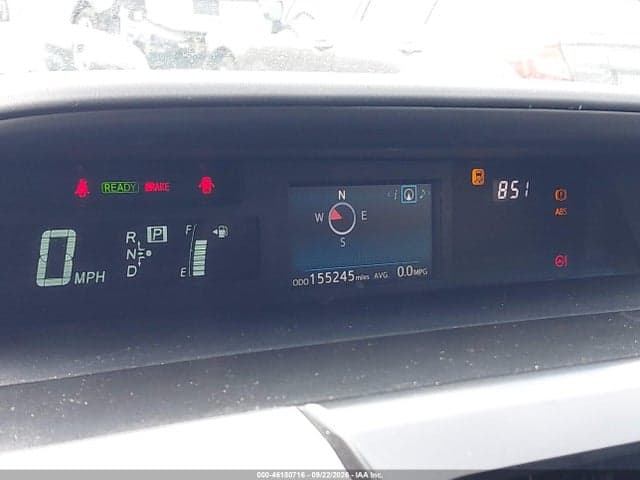 2017 TOYOTA PRIUS V FIVE 7