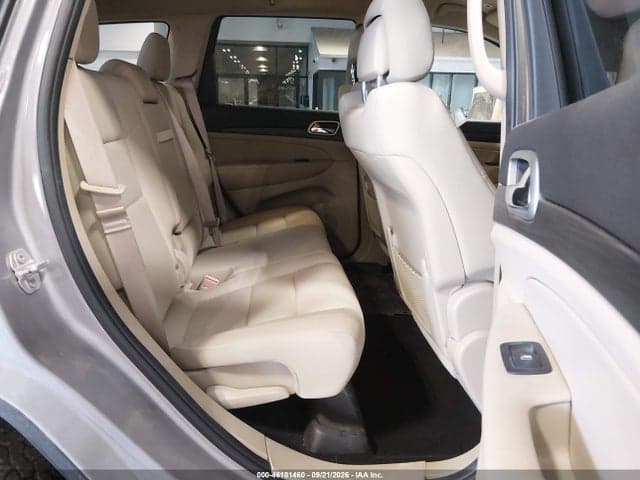 2019 JEEP GRAND CHEROKEE LAREDO E 4X4 8