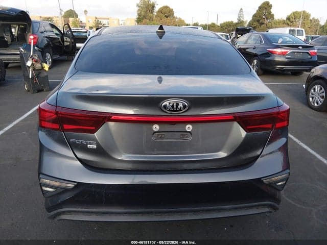 2019 KIA FORTE FE 16