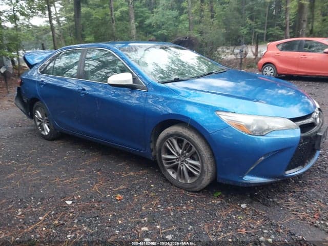 2017 TOYOTA CAMRY SE 1
