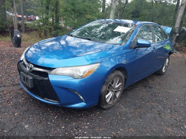 2017 TOYOTA CAMRY SE 2