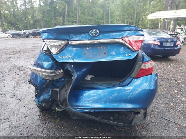 2017 TOYOTA CAMRY SE 16