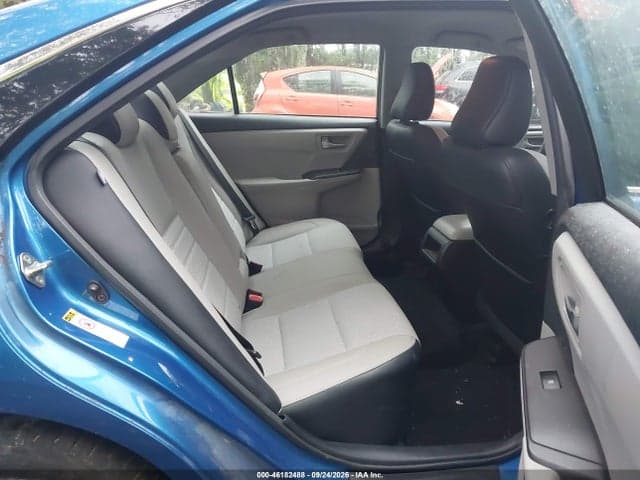 2017 TOYOTA CAMRY SE 8