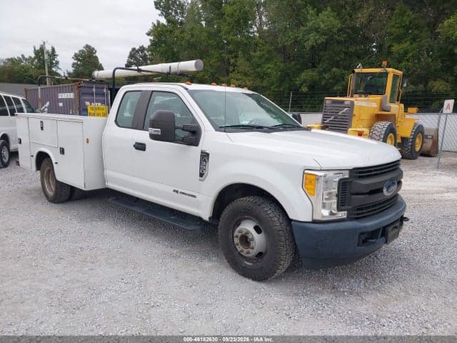 2017 FORD F-350 CHASSIS XL
