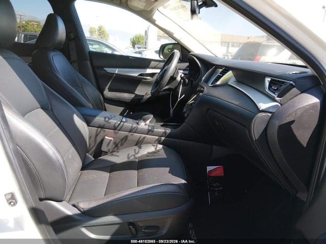 2019 INFINITI QX50 ESSENTIAL 5